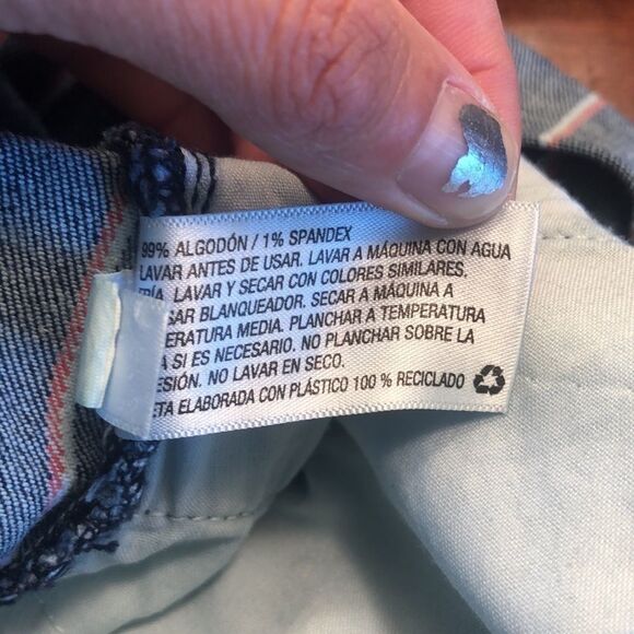 Universal Thread blue stripped shorts. - Picture 8 of 9